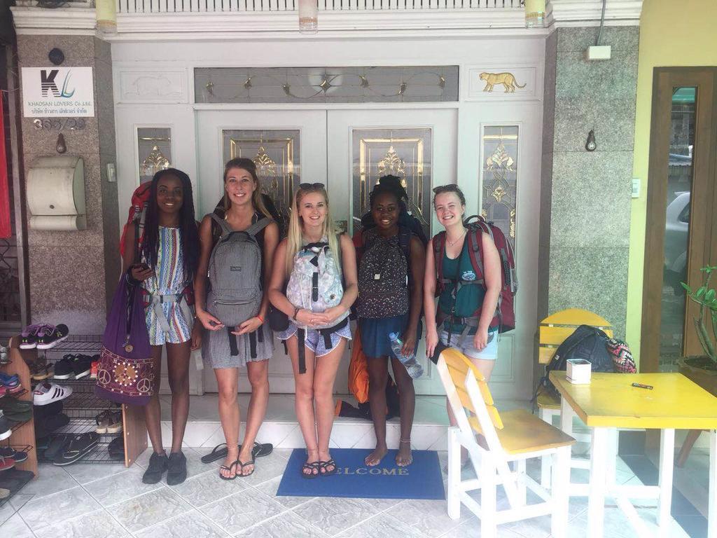 Khaosan Lovers Hostel (Adults Only) Bangkok Esterno foto